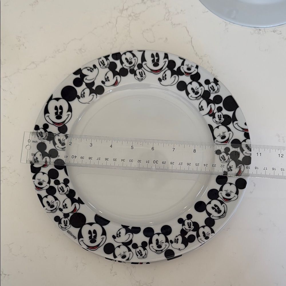 Disney Black and White Mickey Mouse ceramic plate Set. - Picture 6 of 6